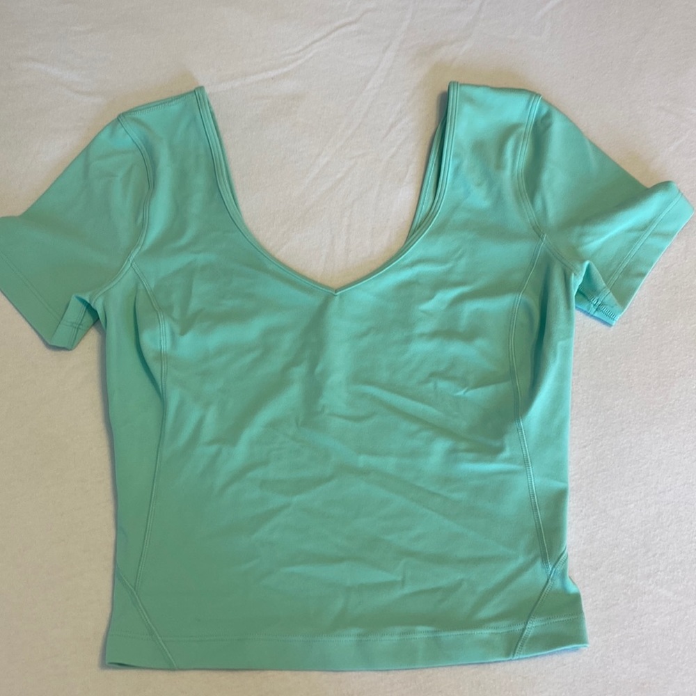 Lululemon align T-shirt in color Wild mint never worn
